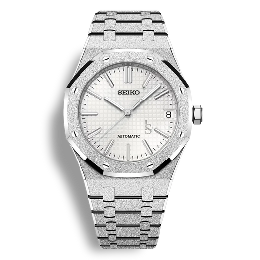 Montre SeikoMod Royal Oak Frosted Metal cadran blanc avec finition métal givré et mouvement automatique Seiko