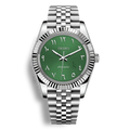 Montre Seiko Mod Arabic Dial Vert équipée du mouvement automatique Seiko NH35 avec un cadran vert tropical à chiffres arabes et bracelet et boitier en acier inoxydable