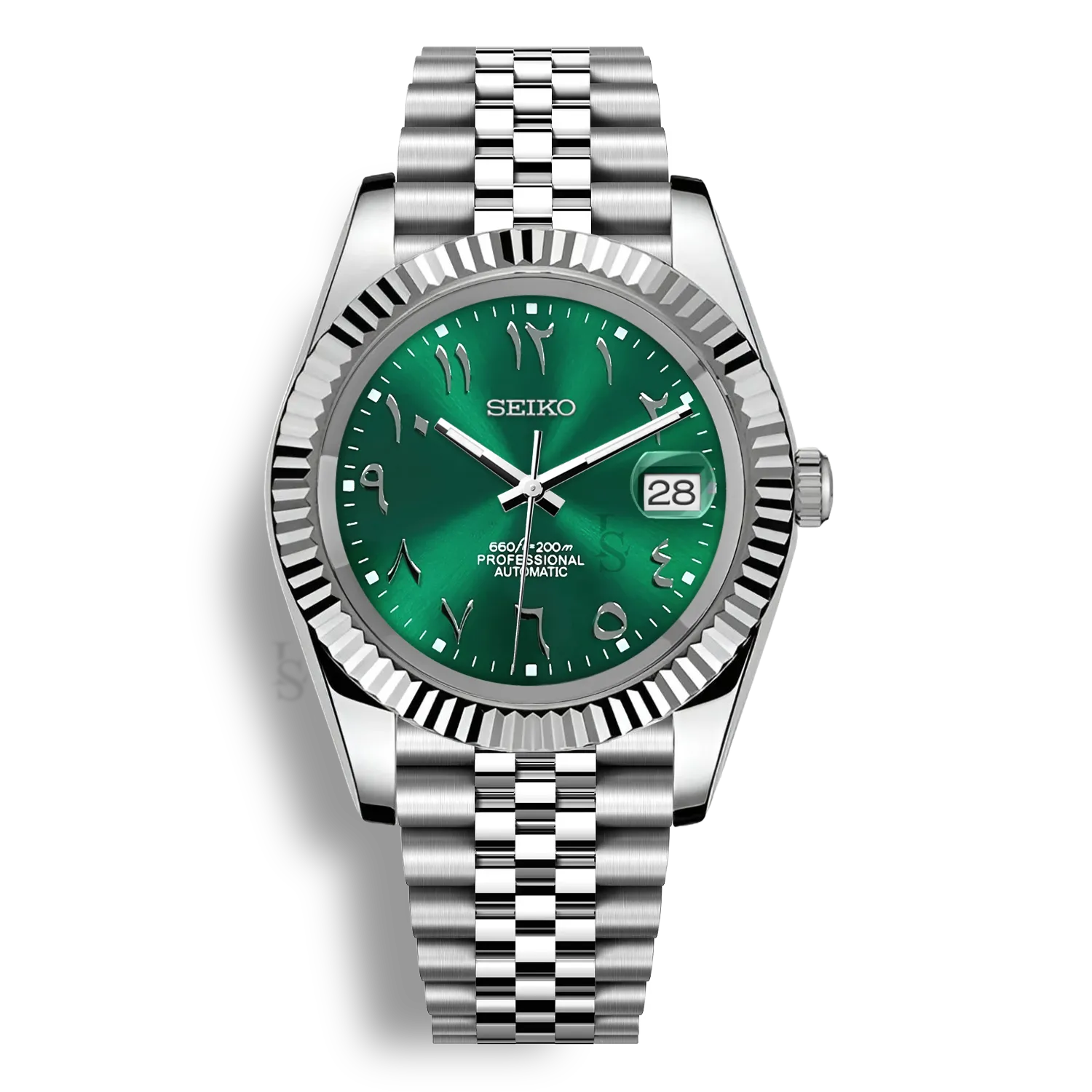 Montre Seiko Mod Arabic Dial Professionnal Verte équipée du mouvement automatique Seiko NH35 avec un cadran vert brillant à chiffres arabes et bracelet et boitier en acier inoxydable